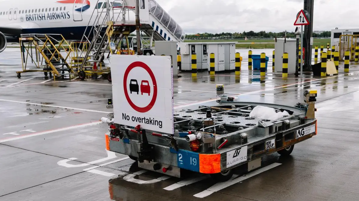 British Airways started trials of autonomous luggage carts in 2019